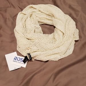 NWT Scarf
